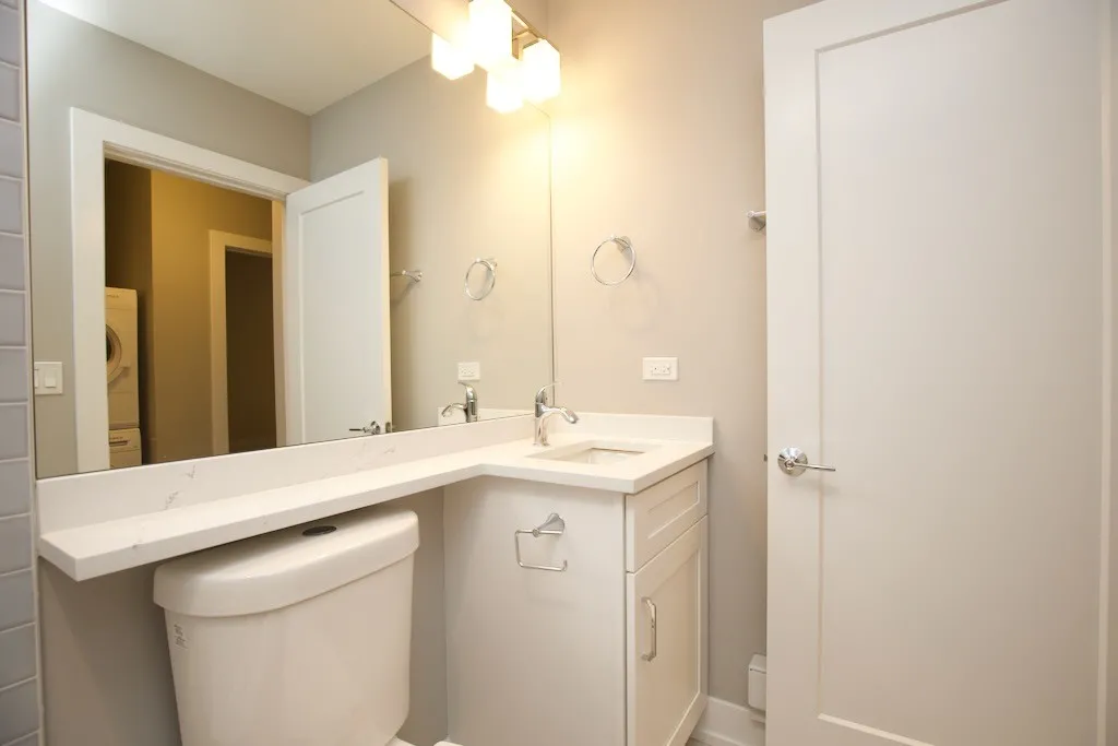 3933 N Janssen Ave, , 60613, USA 60613-unit#2S-Chicago-IL