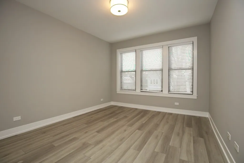 3933 N Janssen Ave, , 60613, USA 60613-unit#2S-Chicago-IL