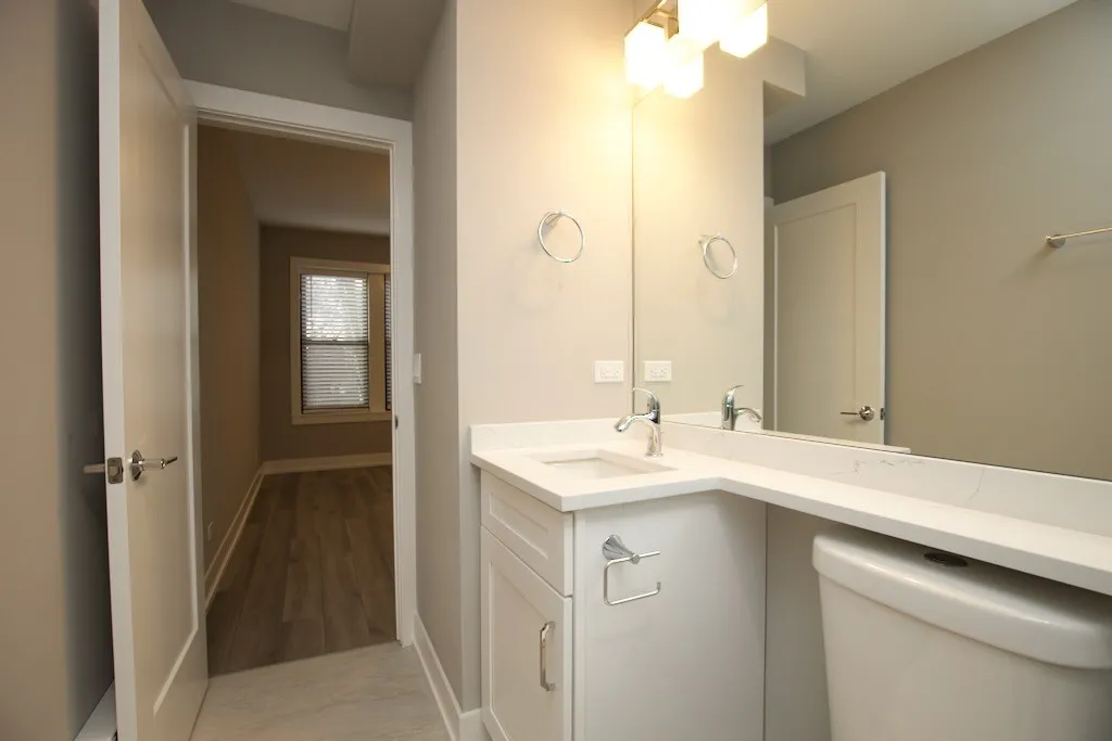 3933 N Janssen Ave, , 60613, USA 60613-unit#2S-Chicago-IL