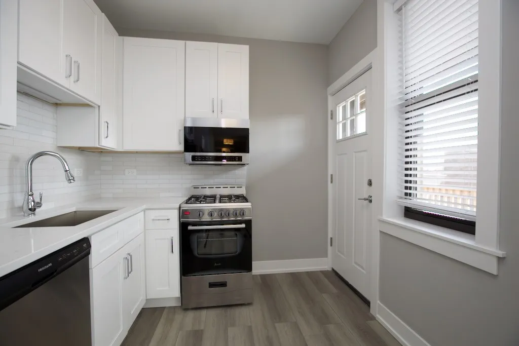 3933 N Janssen Ave, ,  60613, USA 60613-unit#3S-Chicago-IL