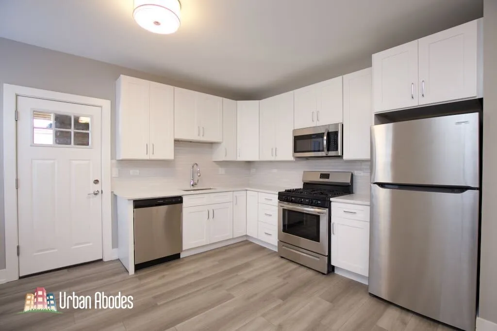 3939 N Janssen Ave, ,  60613, USA 60613-unit#1S-Chicago-IL