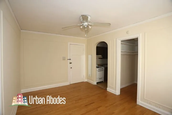 837 W Wolfram St, , 60657, USA 60657-unit#405-Chicago-IL