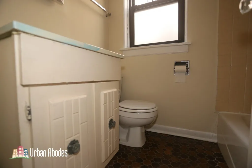 837 W Wolfram St, , 60657, USA 60657-unit#405-Chicago-IL