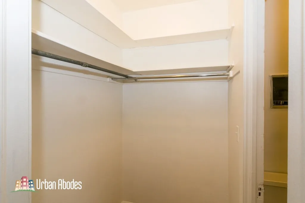 837 W Wolfram St, ,  60657, USA 60657-unit#409-Chicago-IL
