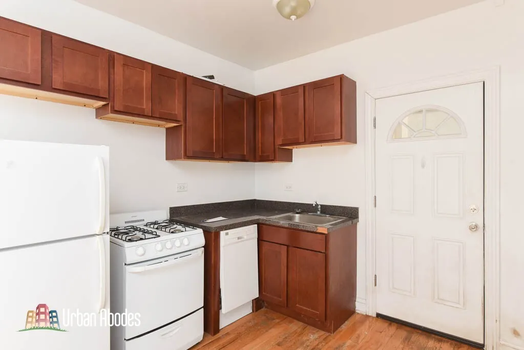 3827 N Fremont St, ,  60613, USA 60613-unit#2E-Chicago-IL