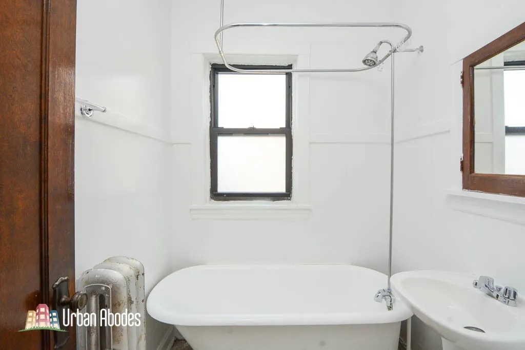 816 W Waveland Ave, , 60613, USA 60613-unit#27-Chicago-IL