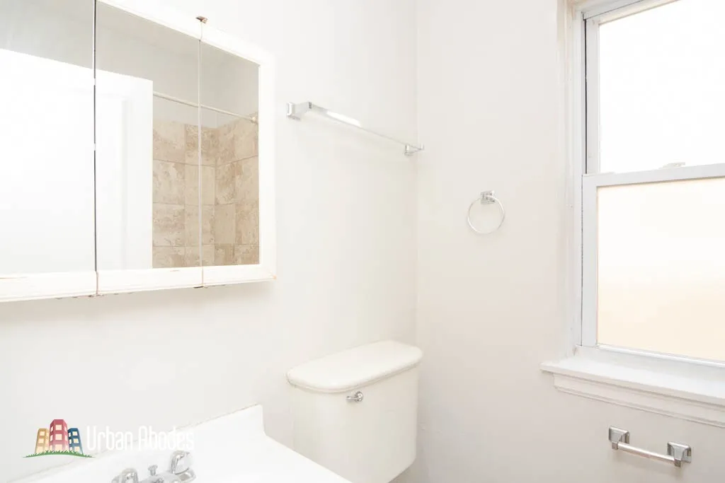 2827 N Burling St, ,  60657, USA 60657-unit#308-Chicago-IL