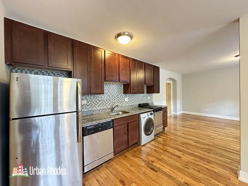 536 W Arlington Pl, ,  60614, USA 60614-unit#008-Chicago-IL