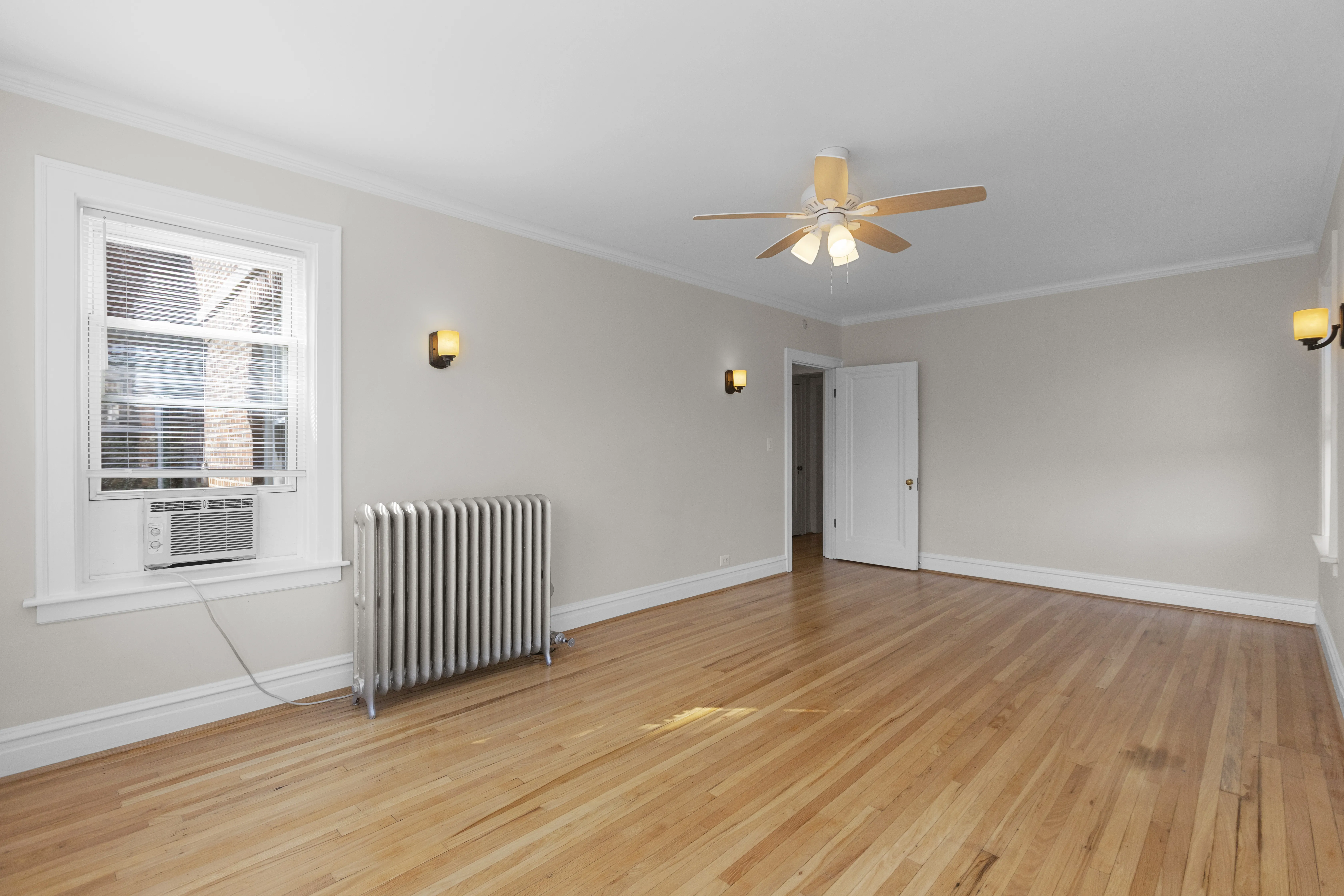 120 Custer Ave, Evanston, 60202, USA 60202-unit#3-Evanson-IL
