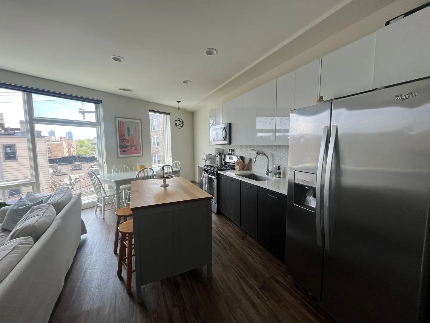 1045 W Cornelia Ave, ,  60657, USA 60657-unit#404-Chicago-IL