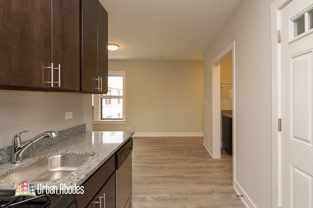 711 W Brompton Ave, ,  60657, USA 60657-unit#54-Chicago-IL
