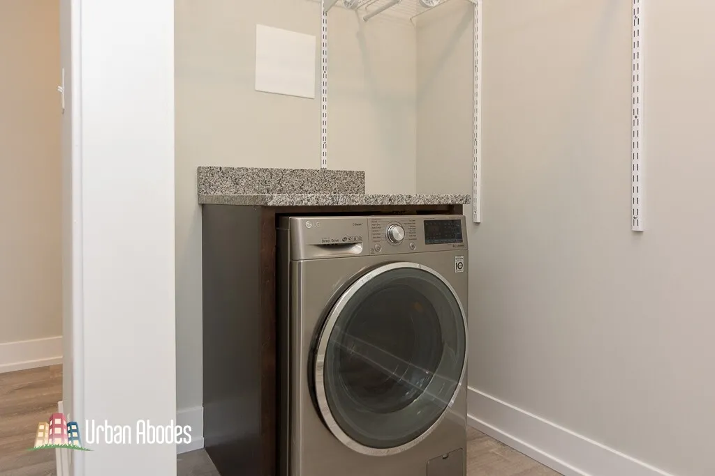 711 W Brompton Ave, ,  60657, USA 60657-unit#54-Chicago-IL