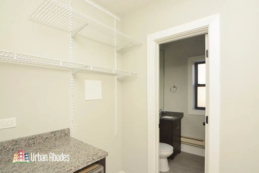 709 W Brompton Ave, ,  60657, USA 60657-unit#37-Chicago-IL