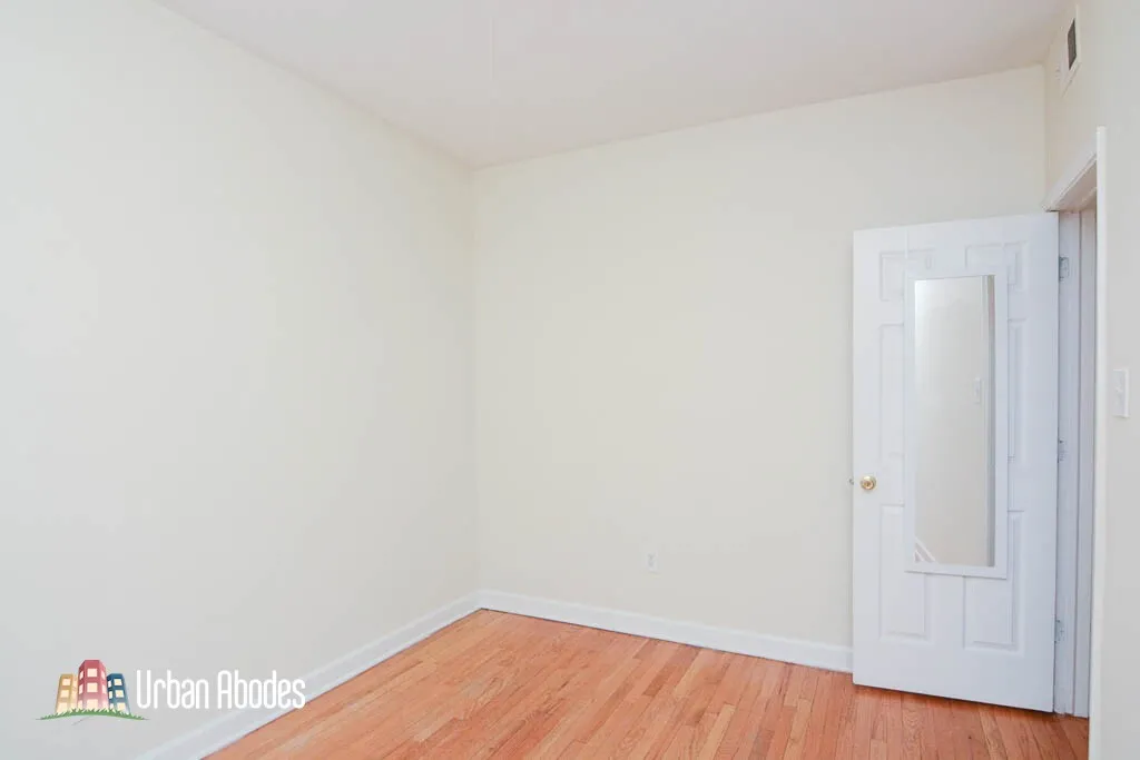 552 W Aldine Ave, ,  60657, USA 60657-unit#1S-Chicago-IL