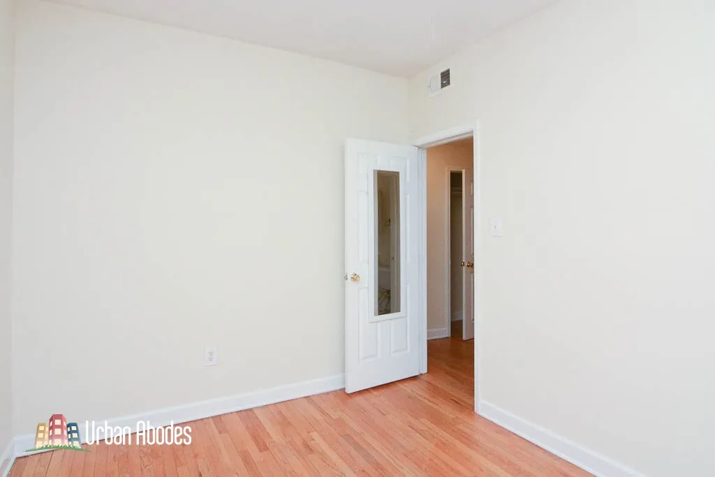 552 W Aldine Ave, ,  60657, USA 60657-unit#1S-Chicago-IL