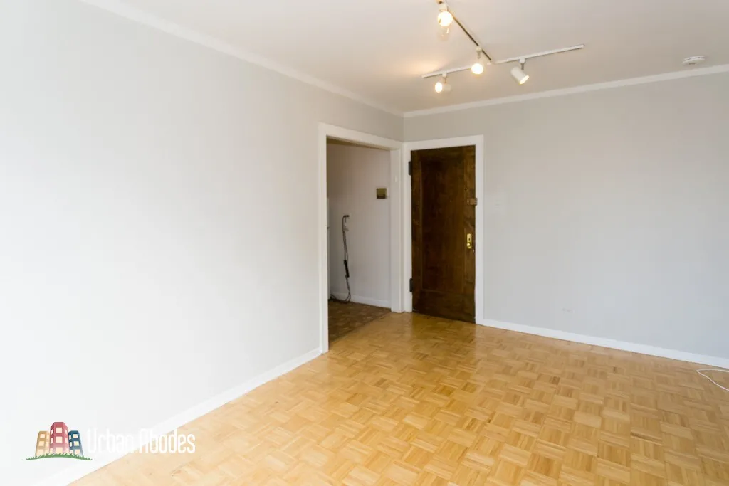739 W Belmont Ave, ,  60657, USA 60657-unit#415-Chicago-IL