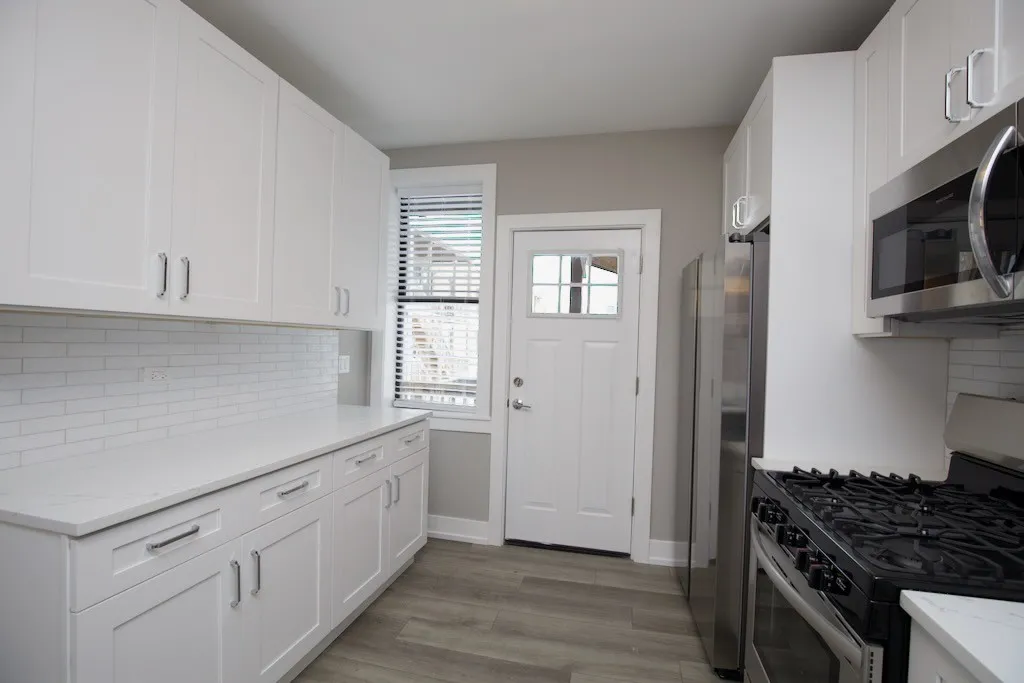 3943 N Janssen Ave, ,  60613, USA 60613-unit#2S-Chicago-IL