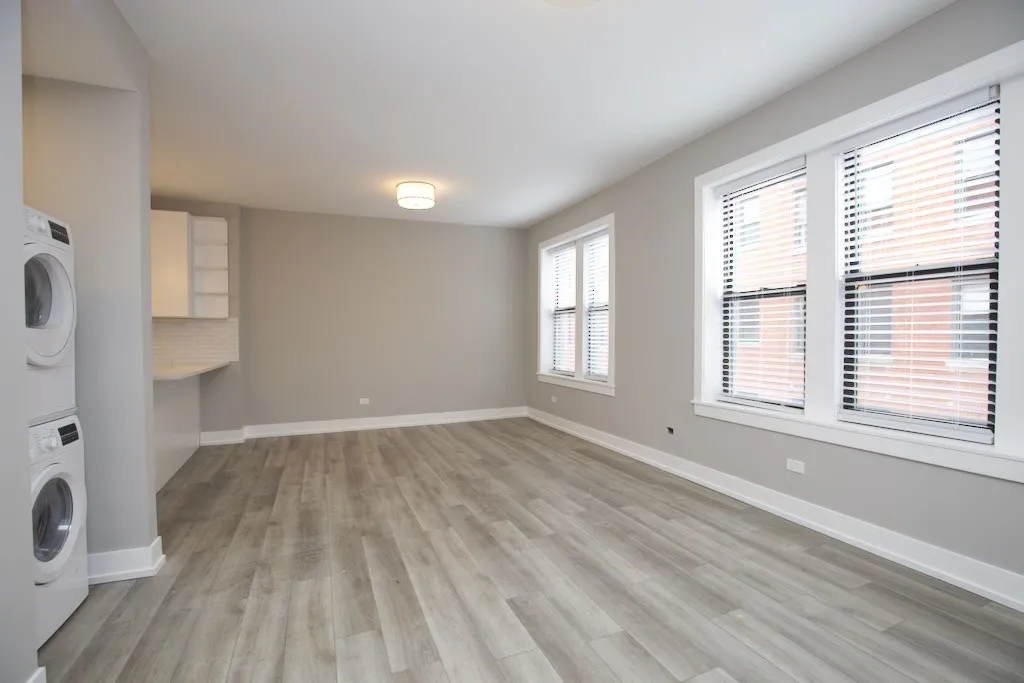 3943 N Janssen Ave, ,  60613, USA 60613-unit#2S-Chicago-IL