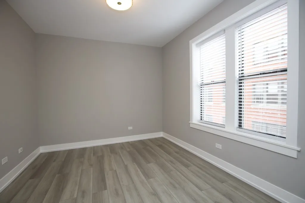 3943 N Janssen Ave, ,  60613, USA 60613-unit#2S-Chicago-IL