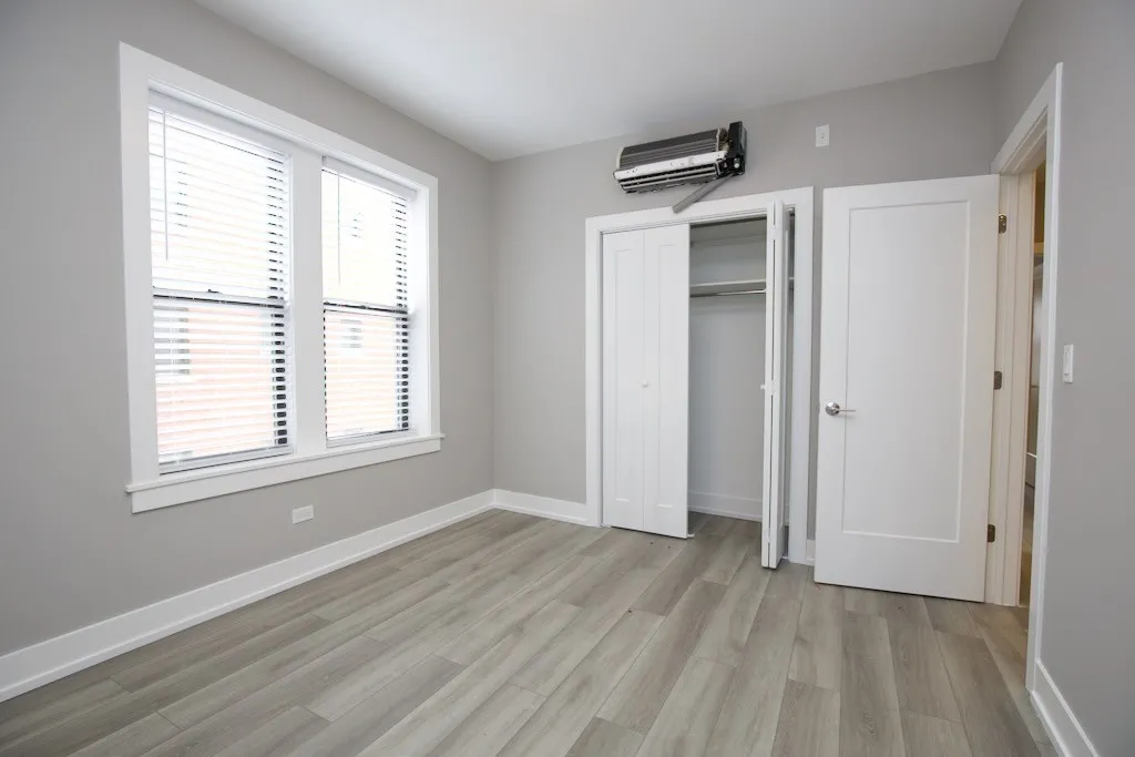 3943 N Janssen Ave, ,  60613, USA 60613-unit#2S-Chicago-IL