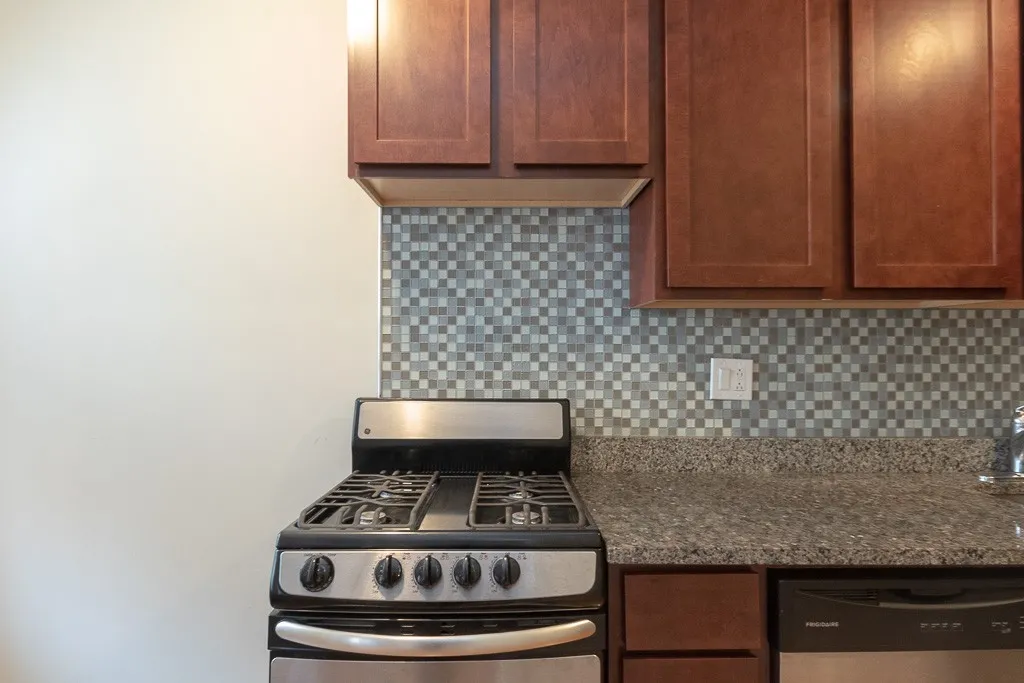 425 W Roscoe St, ,  60657, USA 60657-unit#401-Chicago-IL