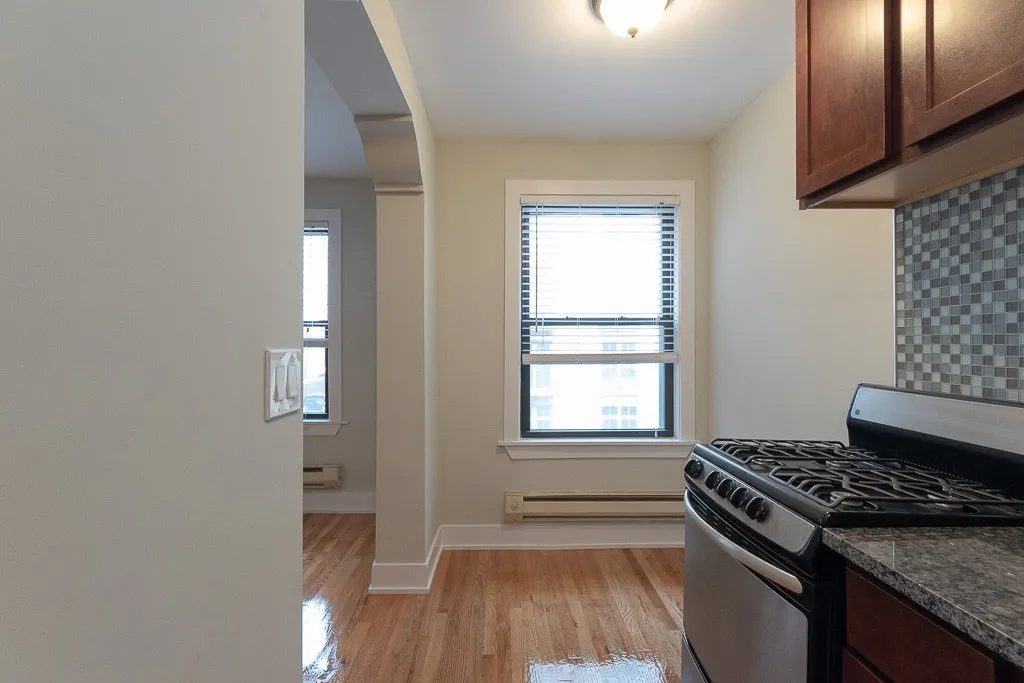 425 W Roscoe St, ,  60657, USA 60657-unit#401-Chicago-IL