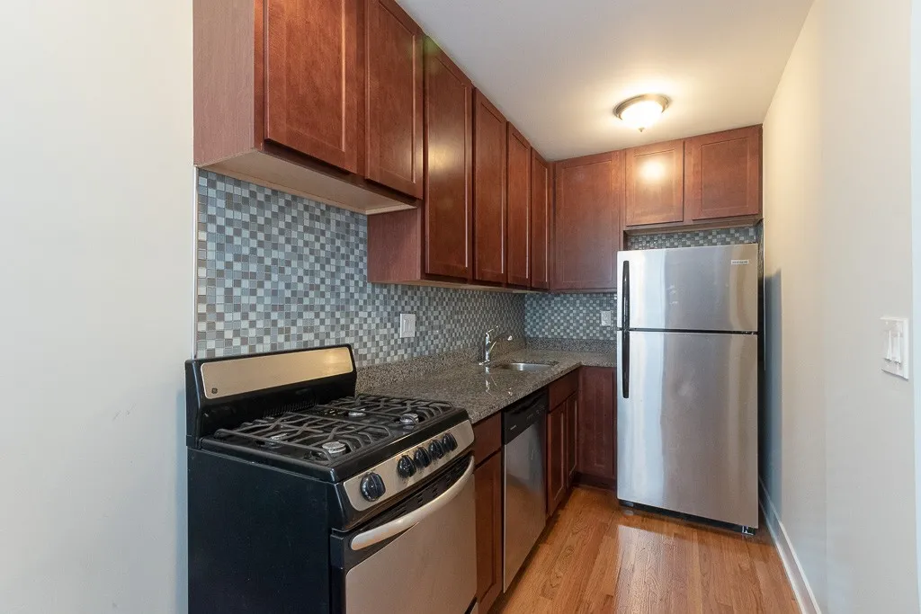 425 W Roscoe St, ,  60657, USA 60657-unit#401-Chicago-IL