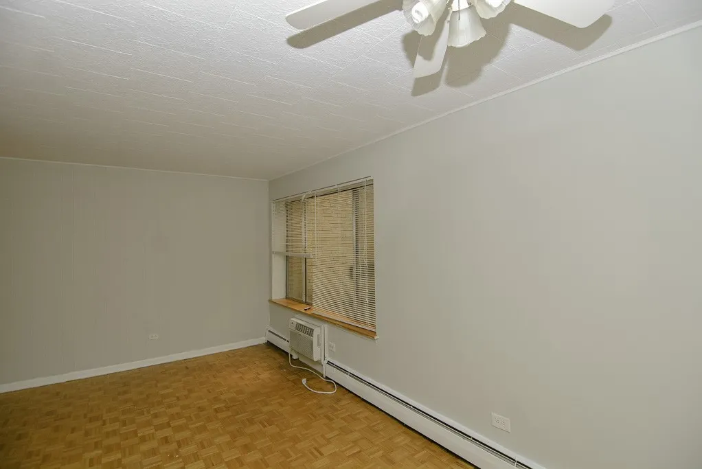 510 W Briar Pl, ,  60657, USA 60657-unit#205-Chicago-IL
