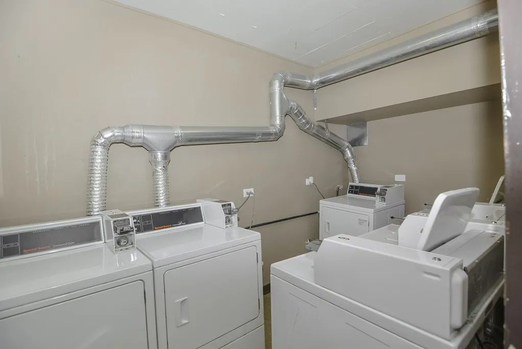 510 W Briar Pl, ,  60657, USA 60657-unit#205-Chicago-IL