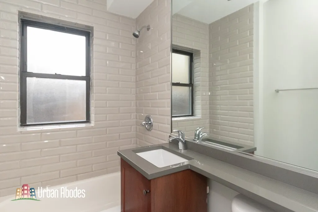 550 W Arlington Pl, ,  60614, USA 60614-unit#306-Chicago-IL