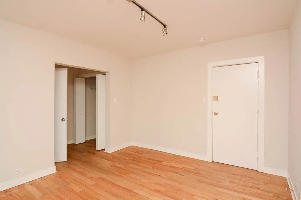 2420 N Kedzie Blvd, ,  60647, USA 60647-unit#212-Chicago-IL