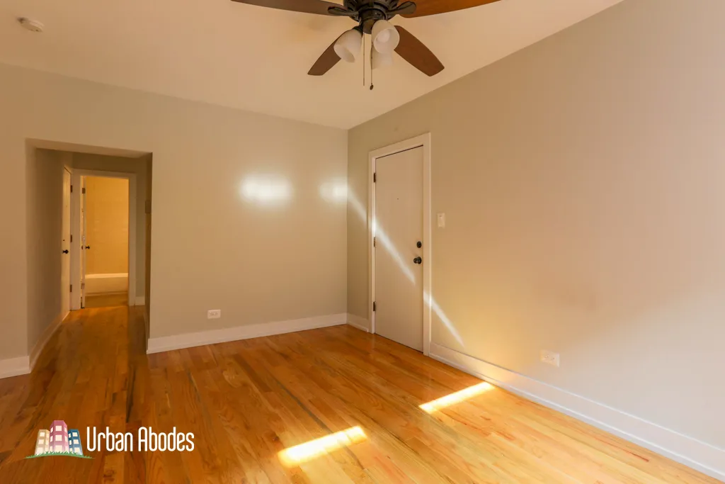 821a W Cornelia Ave, ,  60657, USA 60657-unit#211-Chicago-IL