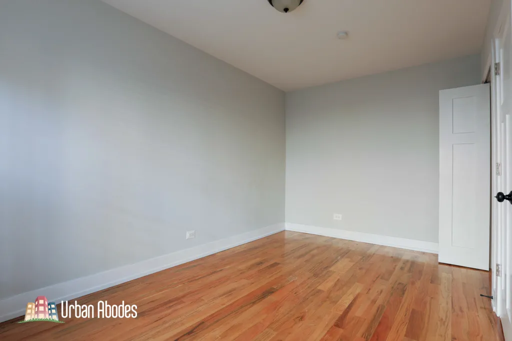 821a W Cornelia Ave, ,  60657, USA 60657-unit#211-Chicago-IL