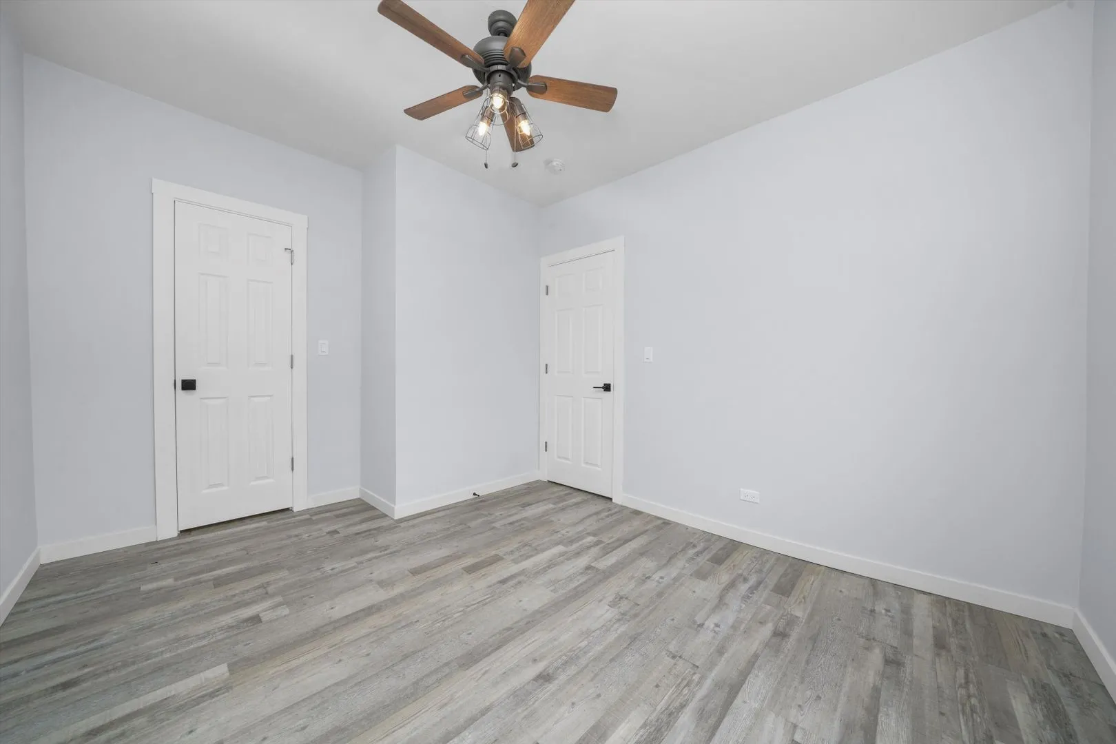 6126 S Ingleside Ave, ,  60637, USA 60637-unit#1W-Chicago-IL