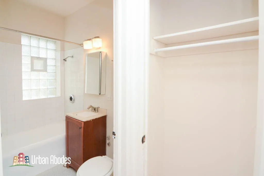 4614 N Paulina St, ,  60640, USA 60640-unit#402-Chicago-IL