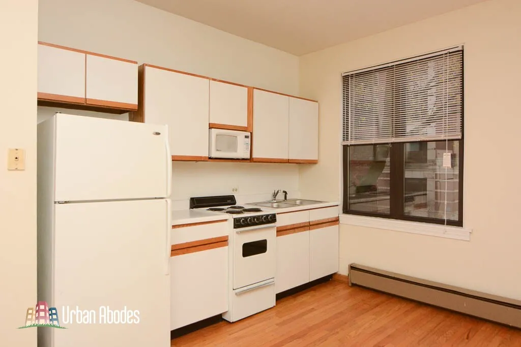 635 W Barry Ave, , 60657, USA 60657-unit#201-Chicago-IL