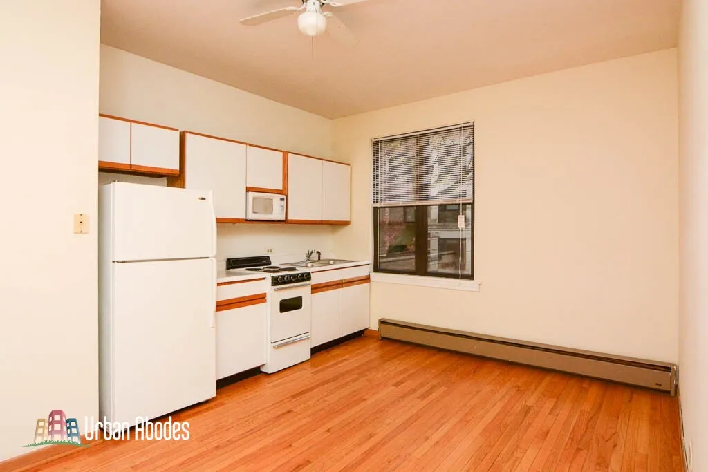 635 W Barry Ave, , 60657, USA 60657-unit#201-Chicago-IL