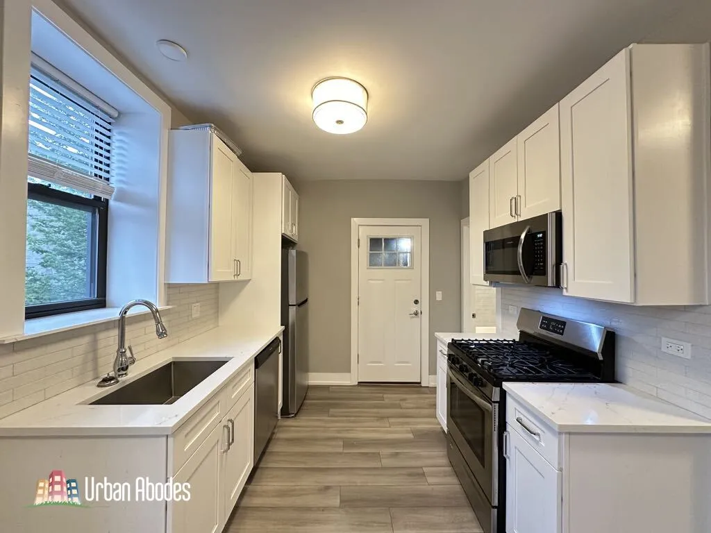 3937 N Janssen Ave, , 60613, USA 60613-unit#2W-Chicago-IL
