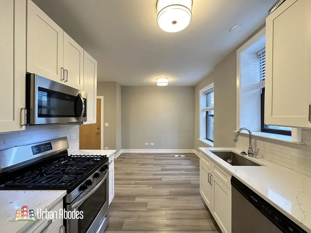 3937 N Janssen Ave, , 60613, USA 60613-unit#2W-Chicago-IL