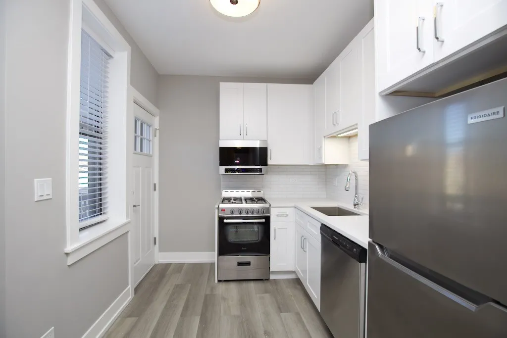 3943 N Janssen Ave, ,  60613, USA 60613-unit#2N-Chicago-IL