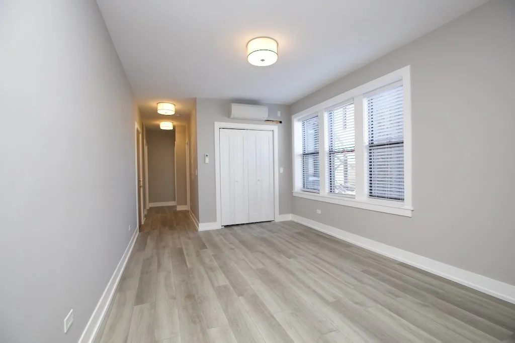 3943 N Janssen Ave, ,  60613, USA 60613-unit#2N-Chicago-IL