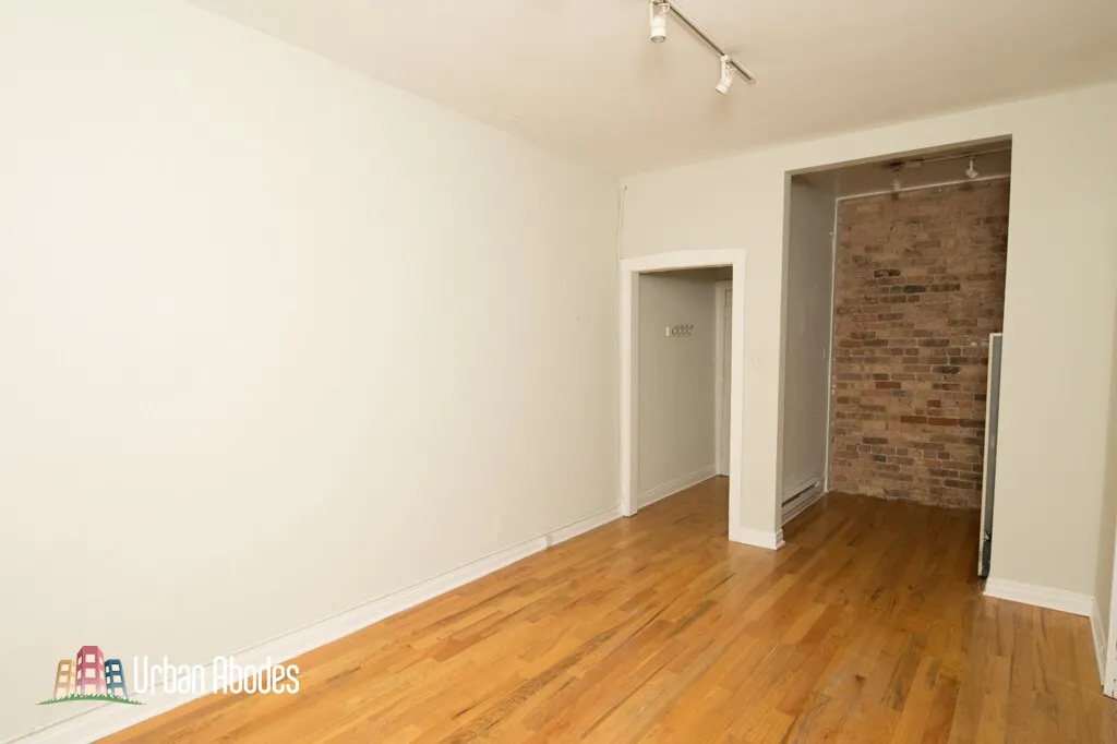 511 W Melrose St, ,  60657, USA 60657-unit#109-Chicago-IL