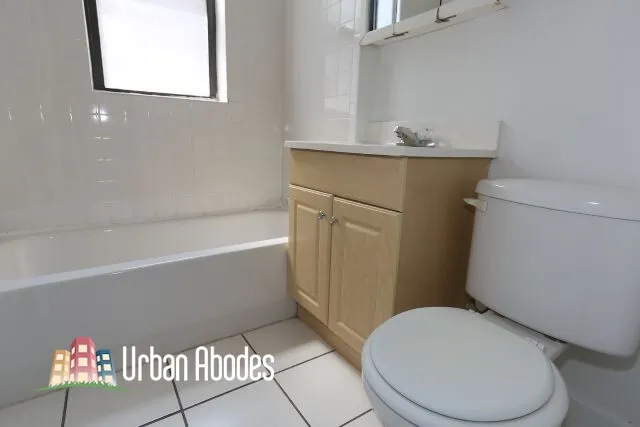 3825 N Fremont St, ,  60613, USA 60613-unit#2W-Chicago-IL