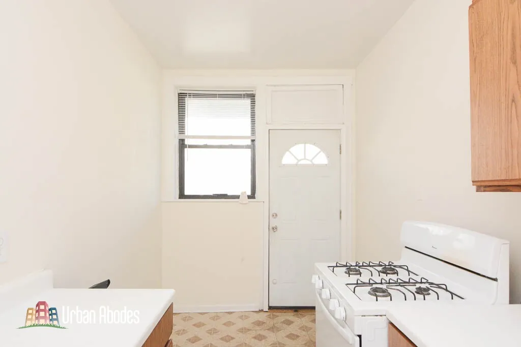 827 W Waveland Ave, ,  60613, USA 60613-unit#3N-Chicago-IL