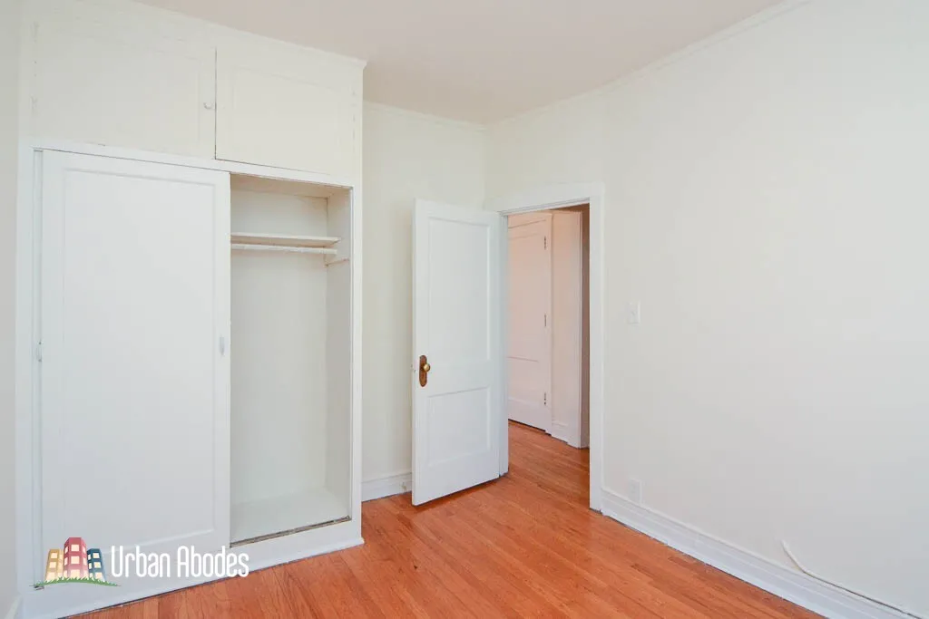 827 W Waveland Ave, ,  60613, USA 60613-unit#3N-Chicago-IL