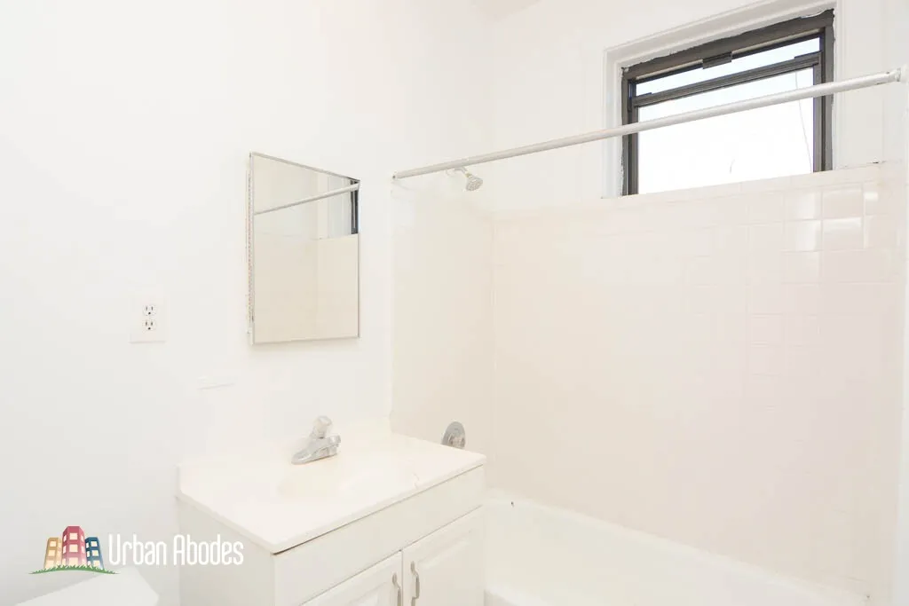 827 W Waveland Ave, ,  60613, USA 60613-unit#3N-Chicago-IL