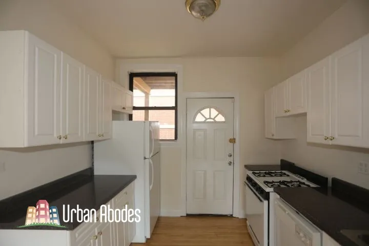 821 W Waveland Ave, , 60613, USA 60613-unit#2S-Chicago-IL
