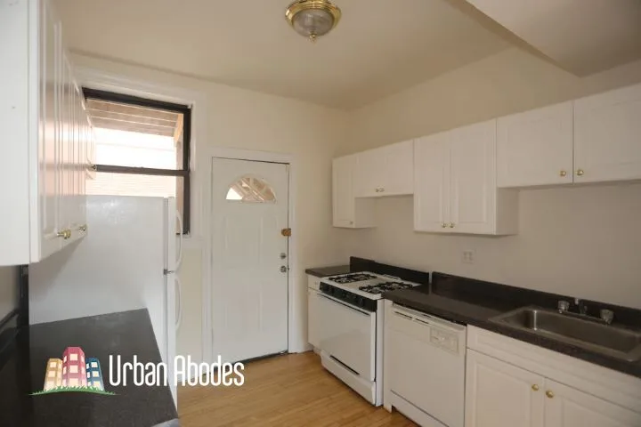 821 W Waveland Ave, , 60613, USA 60613-unit#2S-Chicago-IL