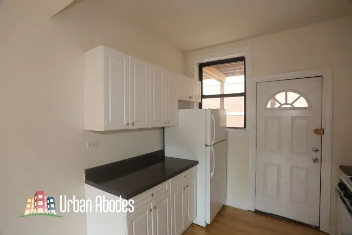 821 W Waveland Ave, , 60613, USA 60613-unit#2S-Chicago-IL