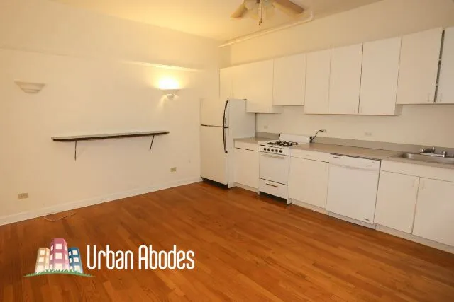 816 W Waveland Ave, , 60613, USA 60613-unit#31-Chicago-IL